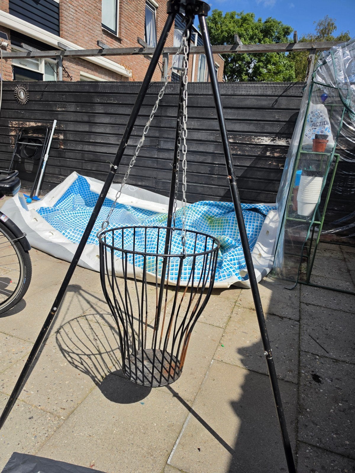 Vuurkorf met driepoot - Gezellige warmte voor buiten, Tuin en Terras, Ophalen, Gebruikt