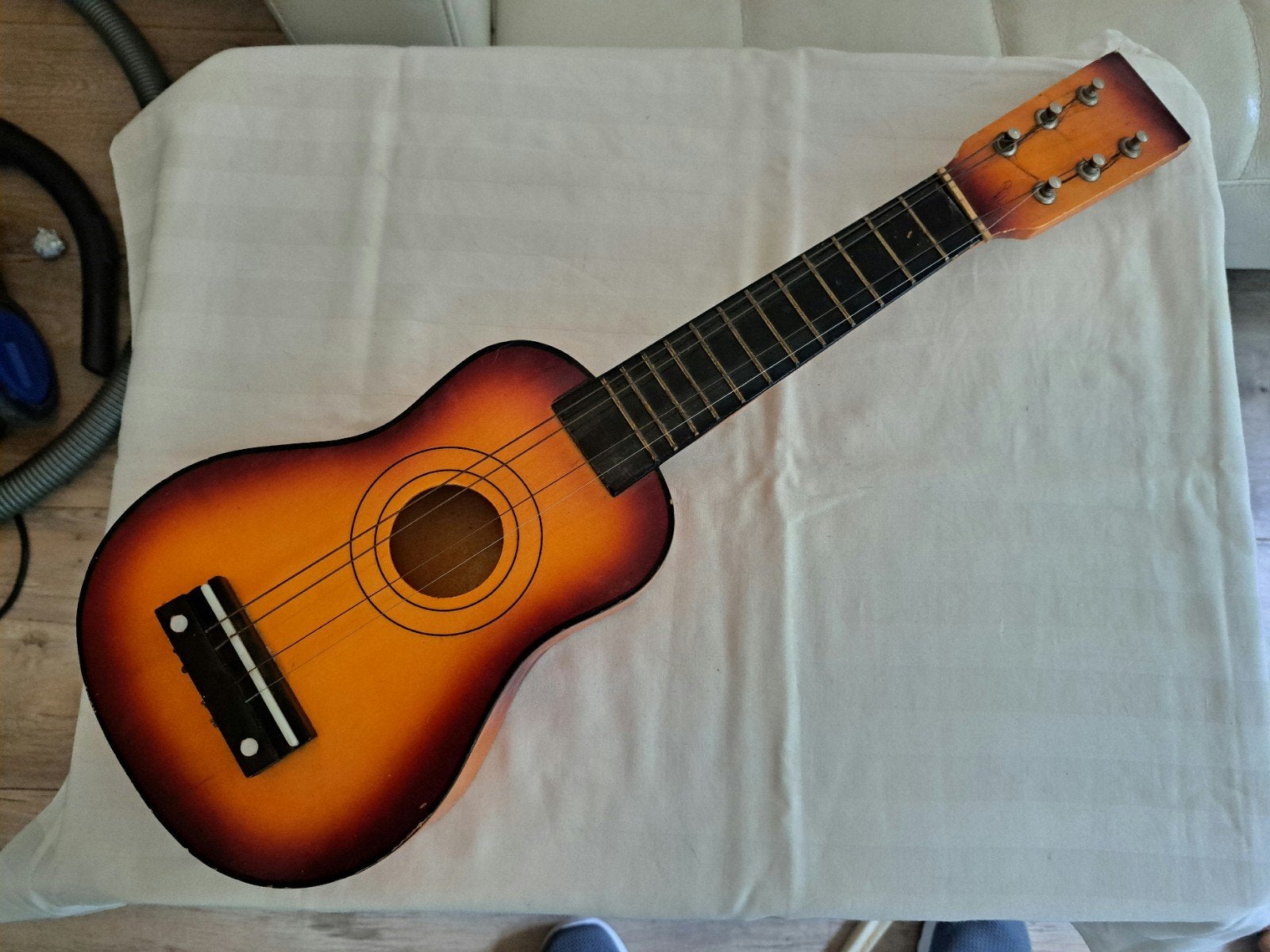 speelgoedgitaartje gitaar, Ophalen of Verzenden, Jongen of Meisje