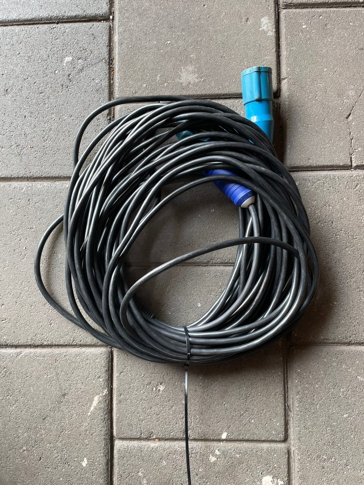 CEE kabel 30m+  incl verloopstuk  (zie foto’s  en adv), Ophalen of Verzenden, Zo goed als nieuw, Apparatuur