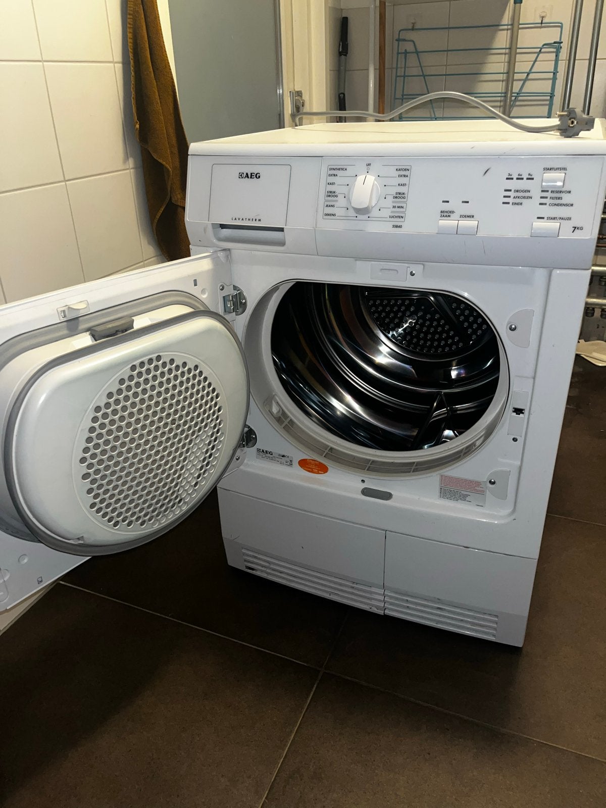 AEG Lavatherm 7kg Condensdroger - Goede Staat, Ophalen, 6 tot 8 kg, Gebruikt, Voorlader