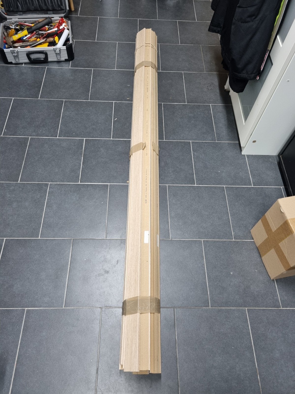 Nieuwe set van 19 IKEA plinten eikenfineer., Minder dan 150 cm, Ophalen, Markies