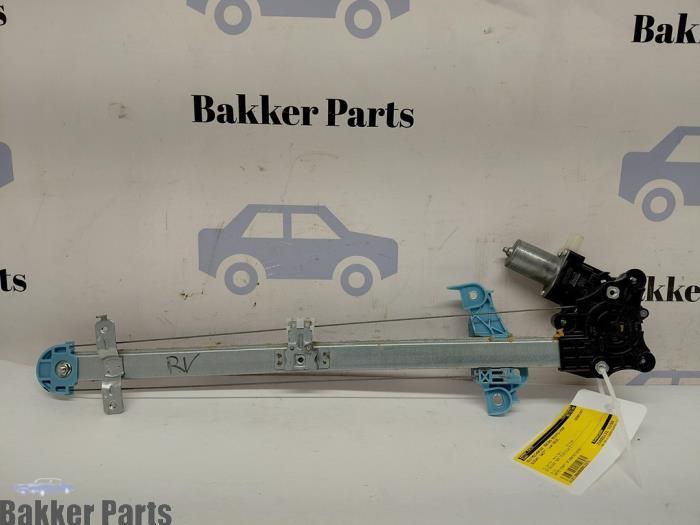 Ruitmechaniek 4Deurs rechts-voor van een Suzuki Swift, Auto-onderdelen, Ruiten en Toebehoren, Suzuki, Gebruikt, 3 maanden garantie