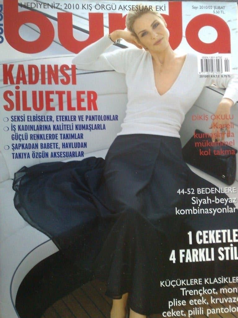 3 x Burda mode nr. - 2 / 2010 - 1 & 8 / 2009, Verzenden, Zo goed als nieuw, Vrouw, Burda