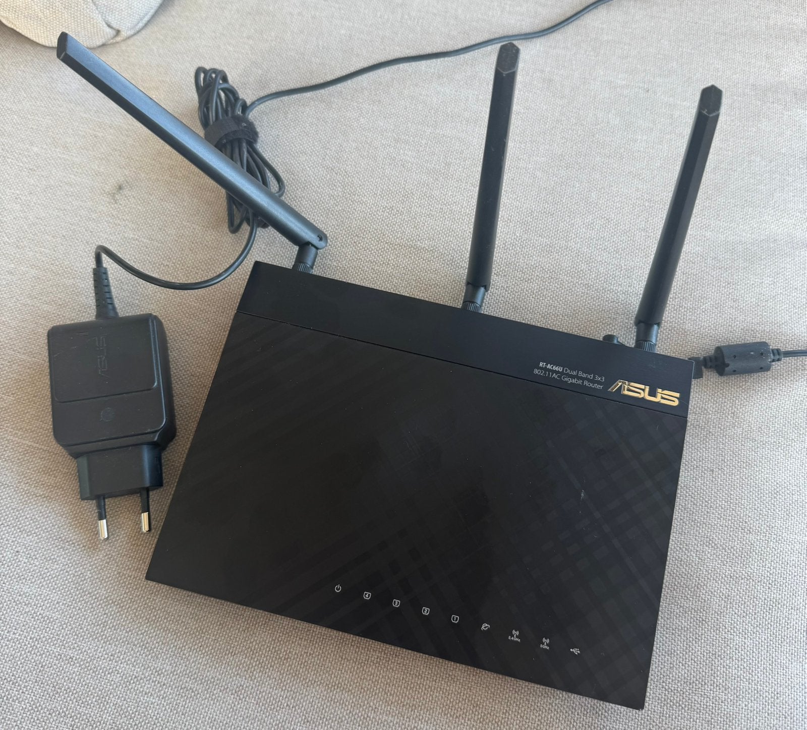 ASUS RT-AC66U Dual Band 3x3 802.11AC Gigabit Router, Computers en Software, Routers en Modems, Ophalen of Verzenden, Gebruikt