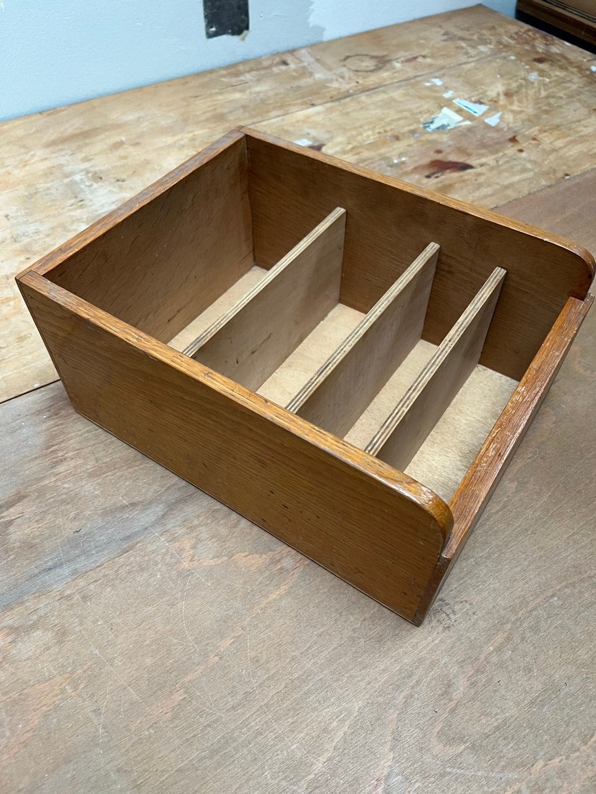 Oud Houten Organizer voor bureau documenten brievenstandaard, Ophalen, Gebruikt