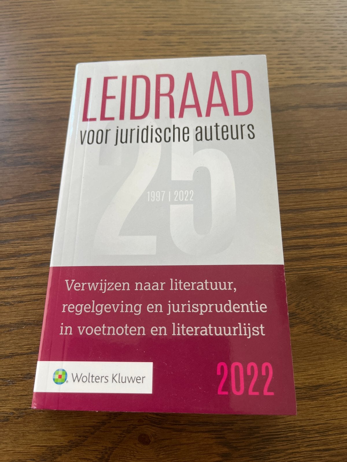 Leidraad voor juridische auteurs 2022 - Wolters Kluwer, Boeken, Studieboeken en Cursussen, Ophalen of Verzenden, Gamma, Zo goed als nieuw