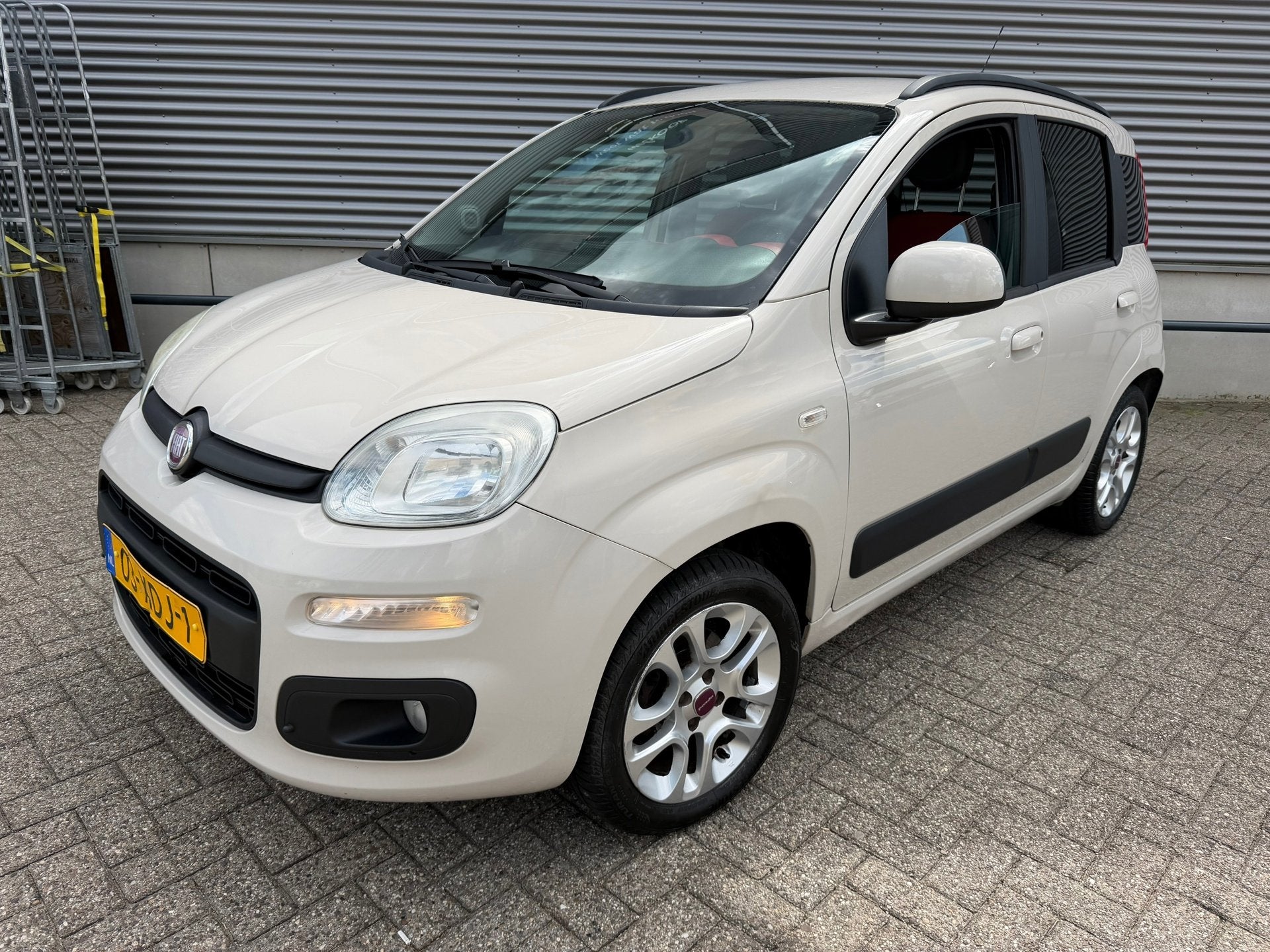 Fiat Panda 0.9 TwinAir Lounge, Voorwielaandrijving, Euro 5, Zwart, Panda