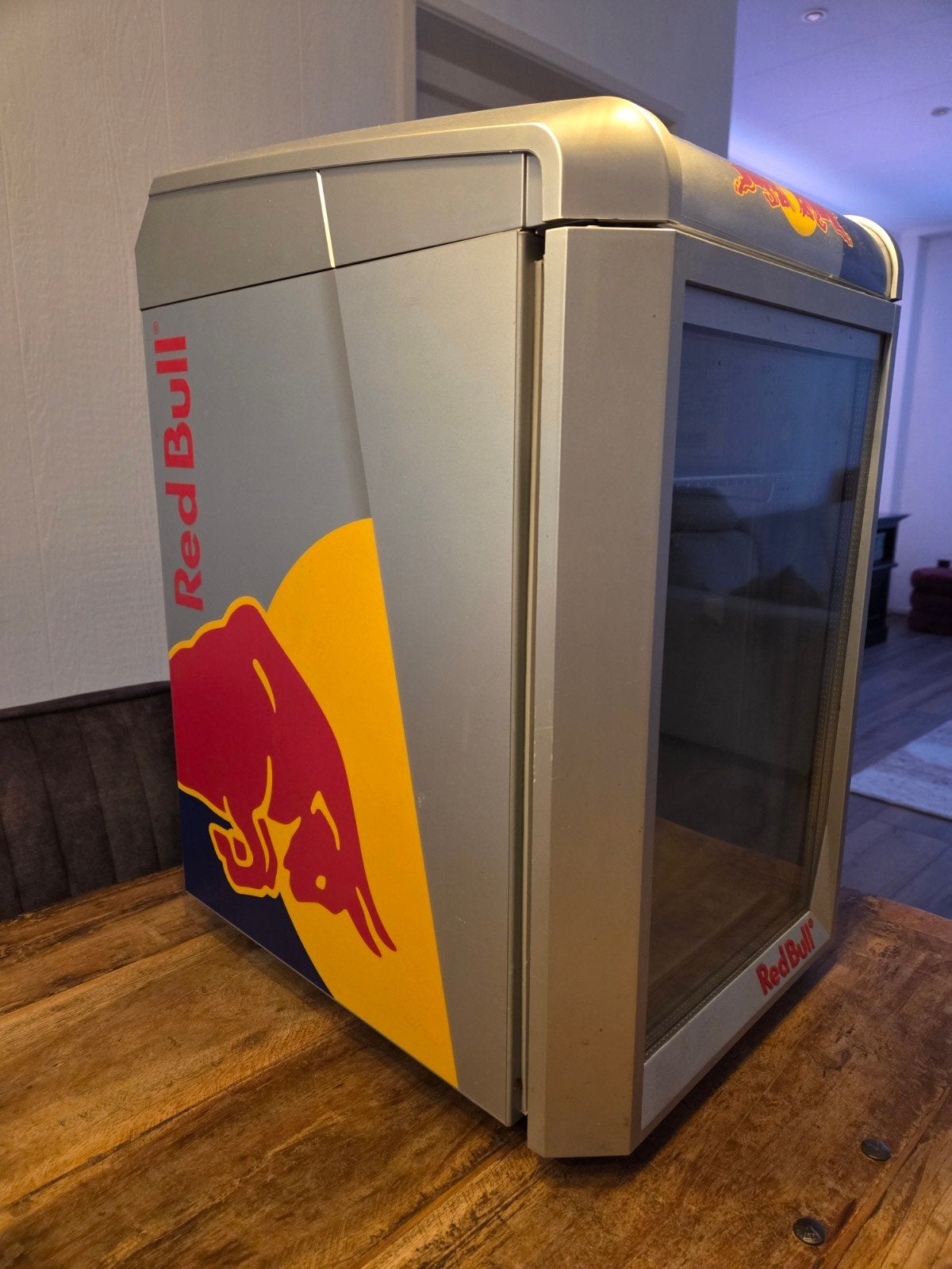 Originele Red Bull GDC Eco LED koelkast / minikoelkast, Ophalen, Minder dan 75 liter, Zonder vriesvak, Gebruikt