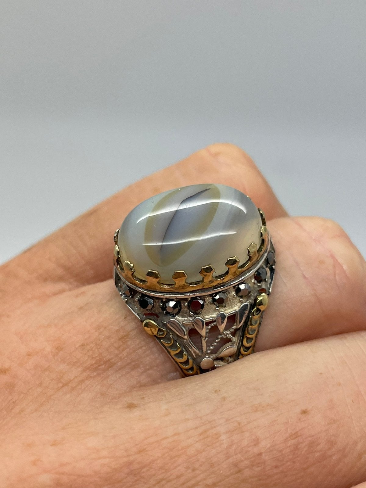 E947 Prachtige zilveren ring agaat steen maat 19, 19 tot 20, Ophalen of Verzenden, X, Dame of Heer