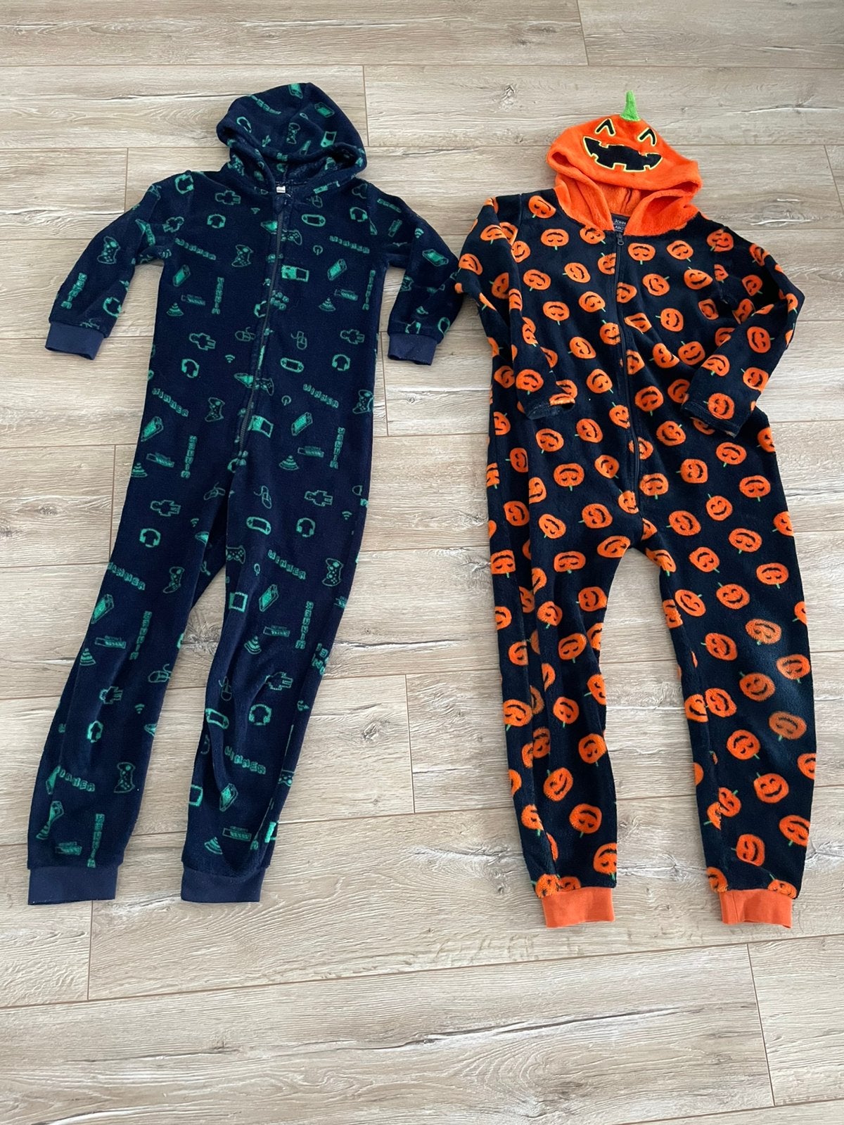 Onesies 134/140, Kinderen en Baby's, Kinderkleding | Maat 134, Ophalen of Verzenden, Zo goed als nieuw, Jongen, Overige typen