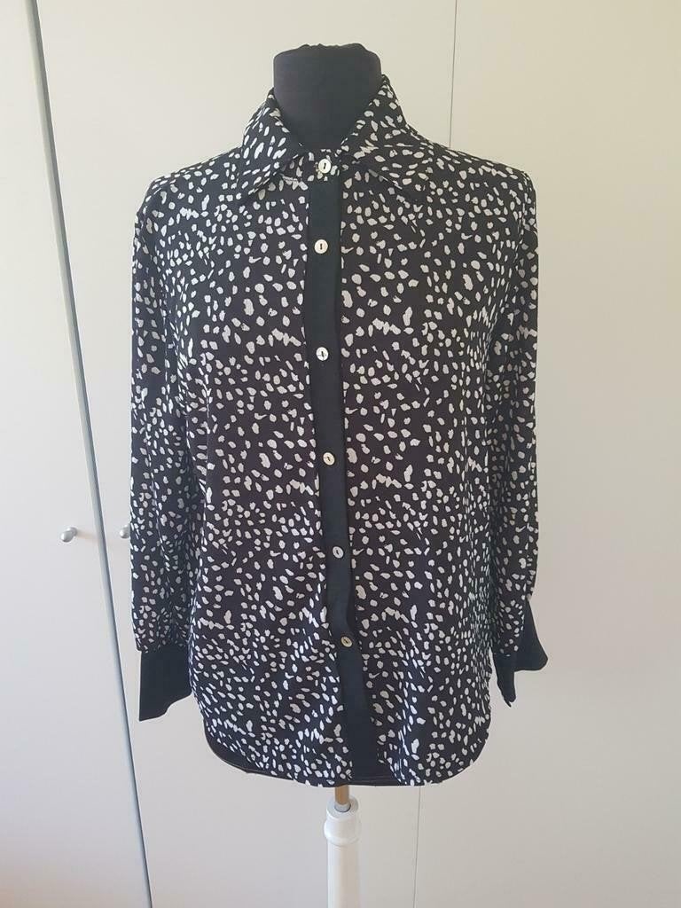 Zwart-witte blouse met print - MustHaves By Elja - maat M/L, Ophalen of Verzenden, Zo goed als nieuw, Zwart