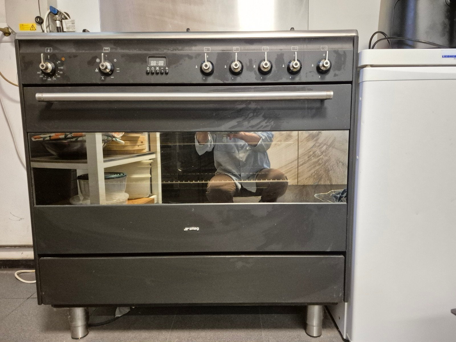 Smeg Fornuis met Gas Kookplaat en Oven - Zwart/RVS, Ophalen, Gebruikt, 60 cm of meer, Gas
