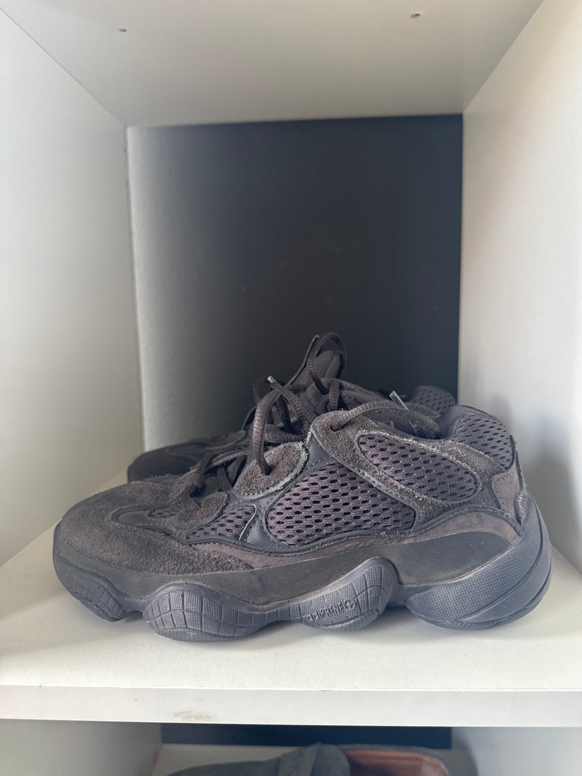 Adidas Originals Yeezy 500 Utility Black - Maat 36, Ophalen of Verzenden, Gedragen, Zwart, Sneakers of Gympen