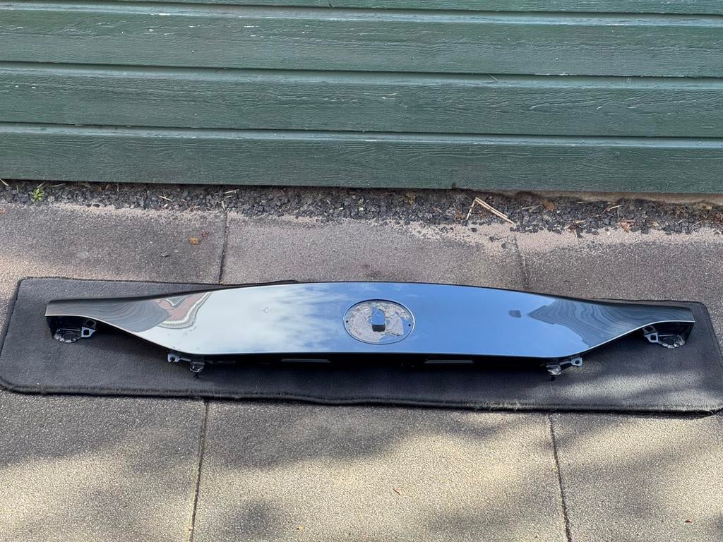 Lexus CT200h Tailgate trim (76801-76010) Nebula Gray Pearl, Ophalen, Achter, Lexus, Achterklep