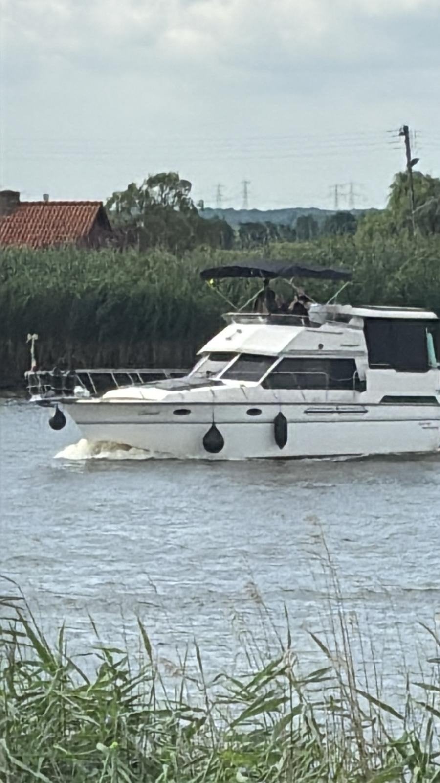 Zeer ruime, mooie president 37, Watersport en Boten, Ophalen, Polyester, Diesel, Walstroom