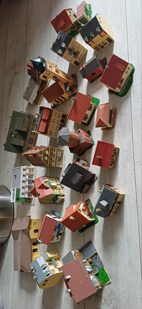 Vintage spoorbaan trein huisjes verzameling, Hobby en Vrije tijd, Ophalen, Gebruikt, Gelijkstroom, Overige merken