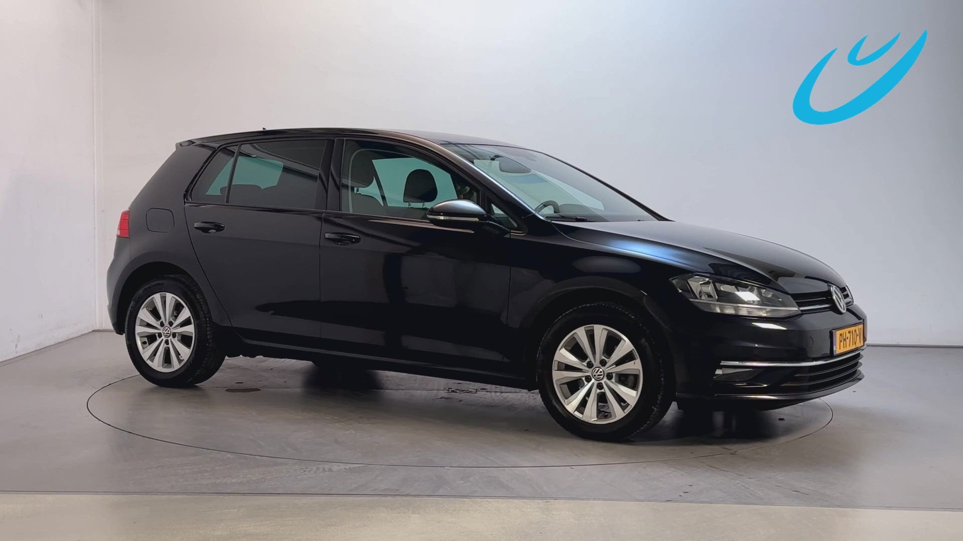 Volkswagen Golf 1.0 TSI 110pk 6-bak Comfortline Navigatie DA, Auto's, Stof, Gebruikt, Met garantie (alle), Zwart