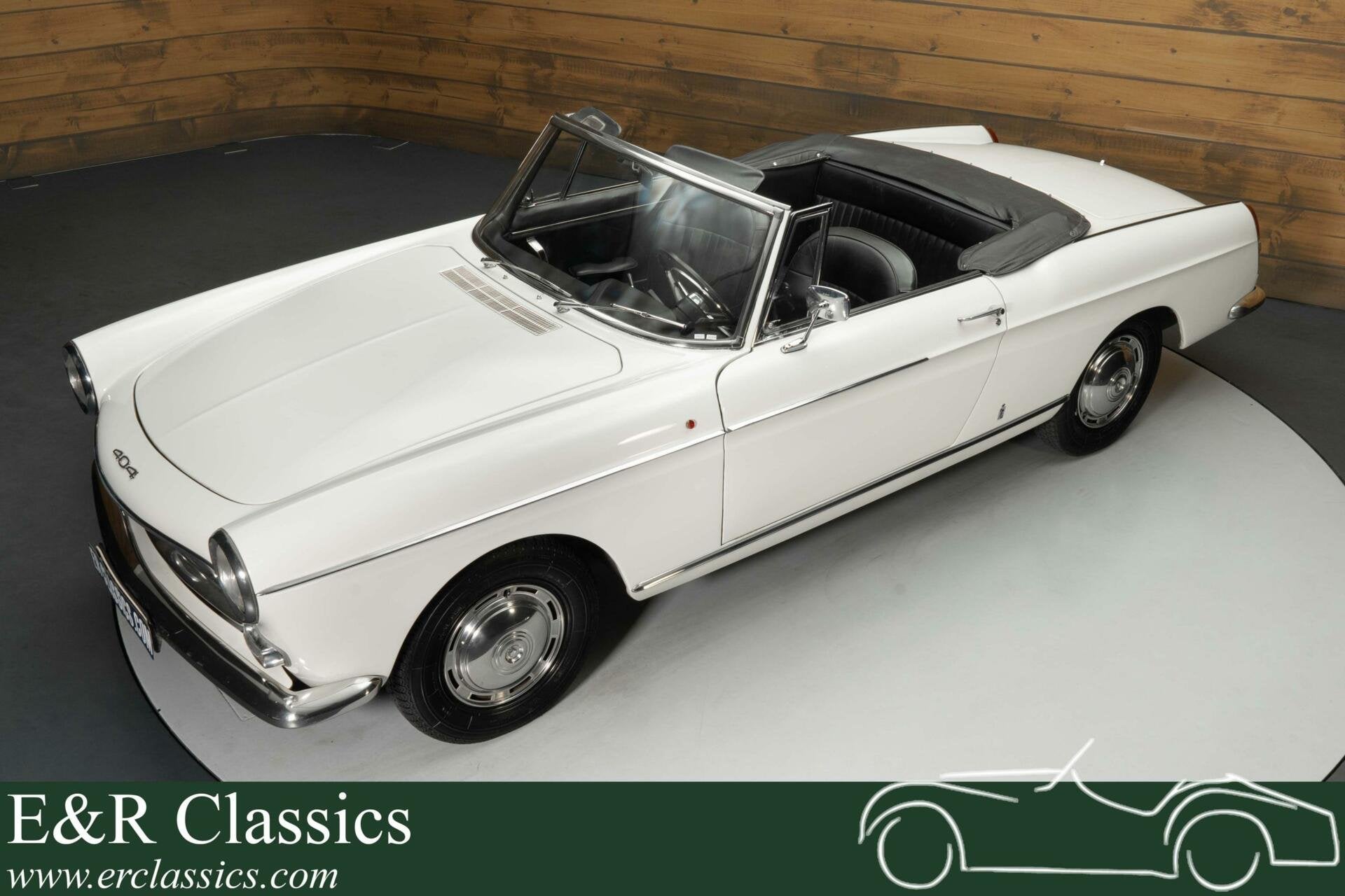 Peugeot 404 Cabriolet | Zeer Goede Staat | 1966, Auto's, Achterwielaandrijving, Zwart, Cabriolet, Zwart