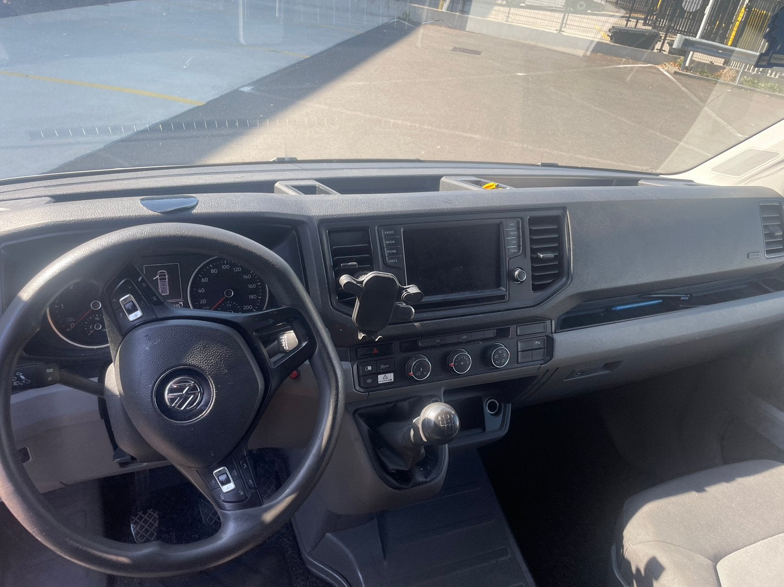 Volkswagen Crafter GB 2.0 TDI 102pk L3h2 364/3000 FWD 2017, Voorwielaandrijving, Dealer onderhouden, Stof, 4 cilinders