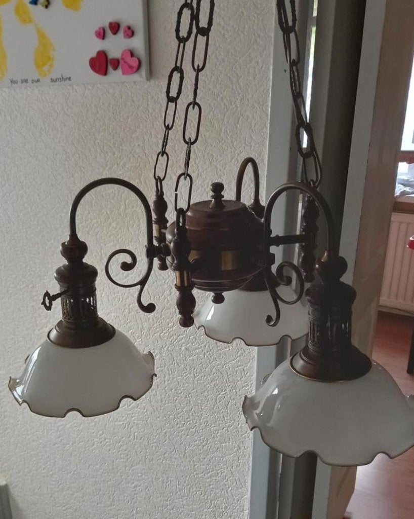 klassieke bruine hanglamp met 3 glazen kapjes, Ophalen, Gebruikt, Klassieke, Overige fittingen
