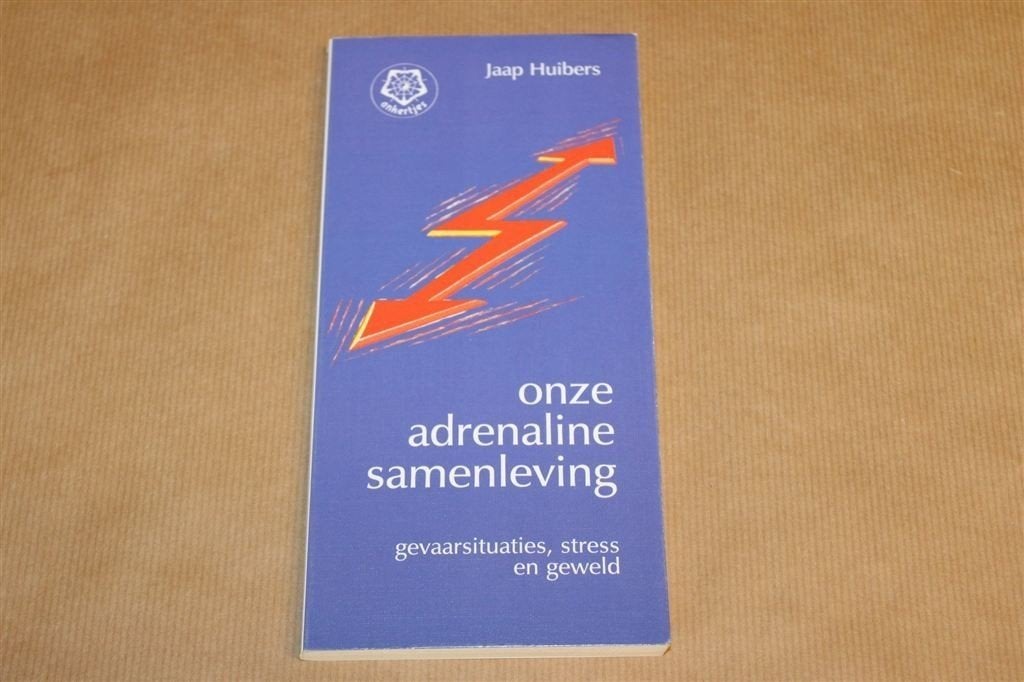 Onze Adrenaline-Samenleving — Natuurgeneeskunde & Stress, Ophalen of Verzenden, Gelezen, Overige onderwerpen, Achtergrond en Informatie