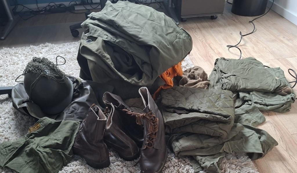 Leger plunjebaal lichting 90-5, Ophalen, Landmacht, Nederland, Kleding of Schoenen