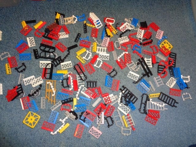 Partij H241=Lego hekjes