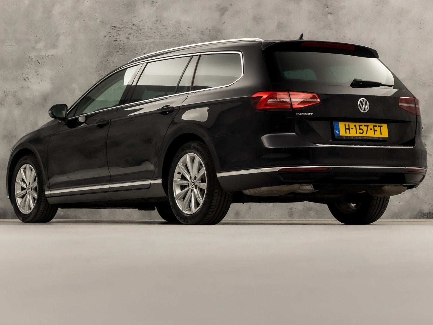 Volkswagen Passat Variant 1.5 TSI Highline Sportline 150Pk A, 12 maanden, 730 kg, 4 cilinders, Zwart