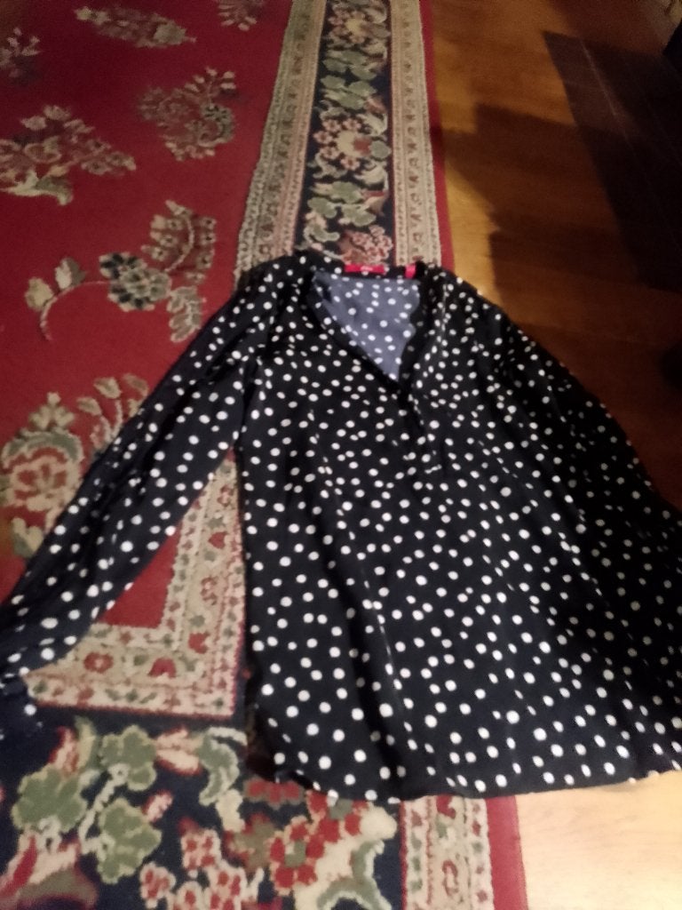 sOliver  blouse zwart  witachtige rondjes  maat 36 lange m, Kleding | Dames, Ophalen of Verzenden, Zo goed als nieuw, Maat 36 (S)