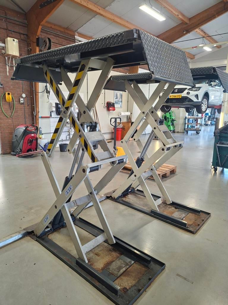 Schaarhefbrug Omcn 3500 kg bouwjaar 2019 hefbrug, Ophalen