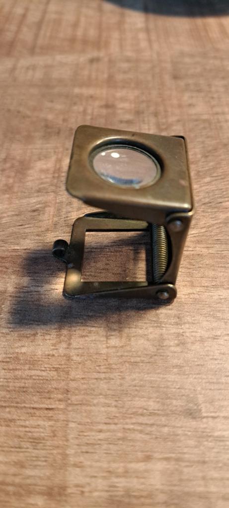 Vintage Opvouwbaar Vergrootglas - Antiek Design, Hobby en Vrije tijd, Vergrootglazen, Loepen en Loeplampen, Ophalen of Verzenden