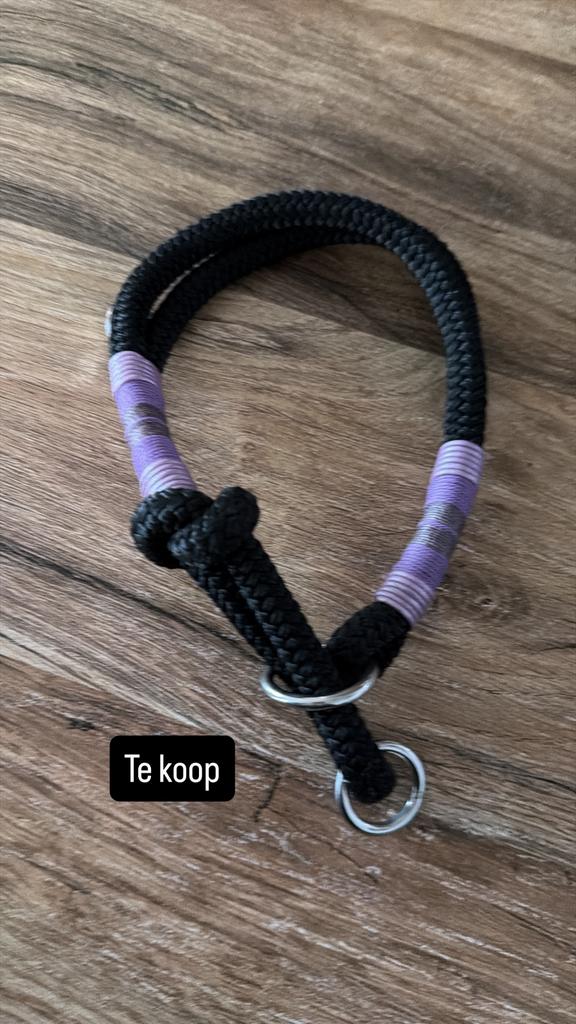 Hi den halsband, Ophalen of Verzenden, Zo goed als nieuw