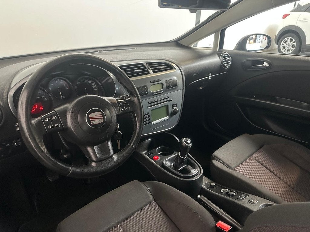 SEAT Leon 1.4 TSI Dynamic Style (bj 2010), Gebruikt, 4 cilinders, Leon, Zwart