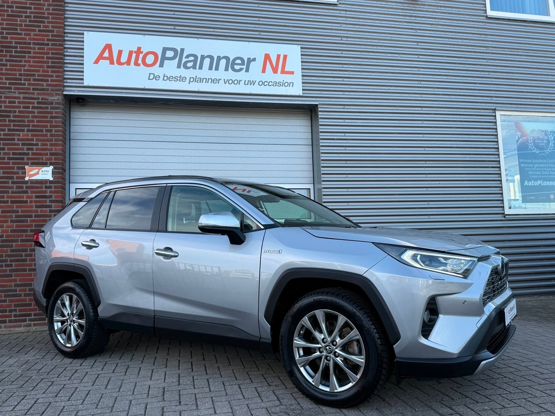 Toyota RAV4 2.5 Hybrid Executive! 360 Camera! Leder! Pano!, Automatische klimaatregeling, Gebruikt, 4 cilinders, 2487 cc