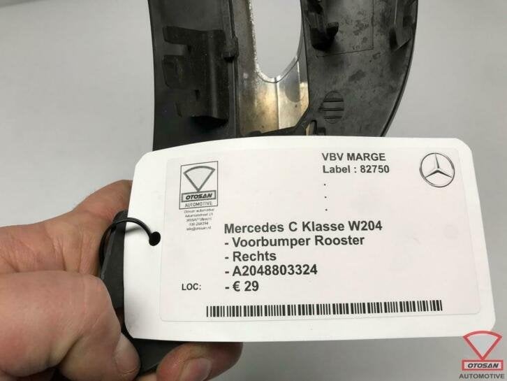 mercedes c klasse w204 voorbumper rooster rechts a2048803324, Gebruikt, Mercedes-Benz AG, Mercedes-Benz, Rechts