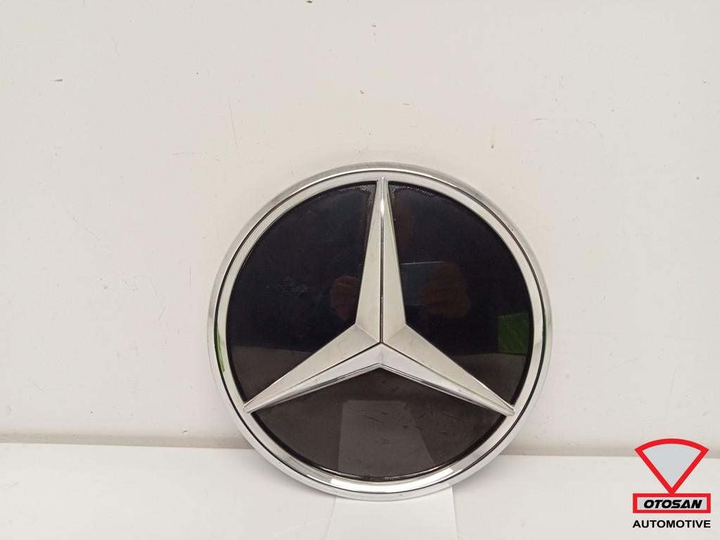 Mercedes C Klasse W206 Embleem Logo A2068884900, Gebruikt, Mercedes-Benz AG, Mercedes-Benz, Ophalen of Verzenden