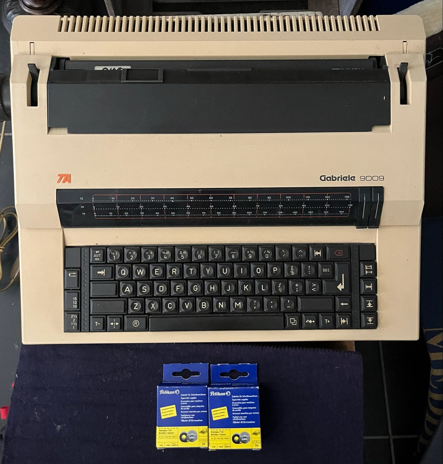 Elektrische typemachine (Gabriele 9009), Diversen, Typemachines, Ophalen, Gebruikt