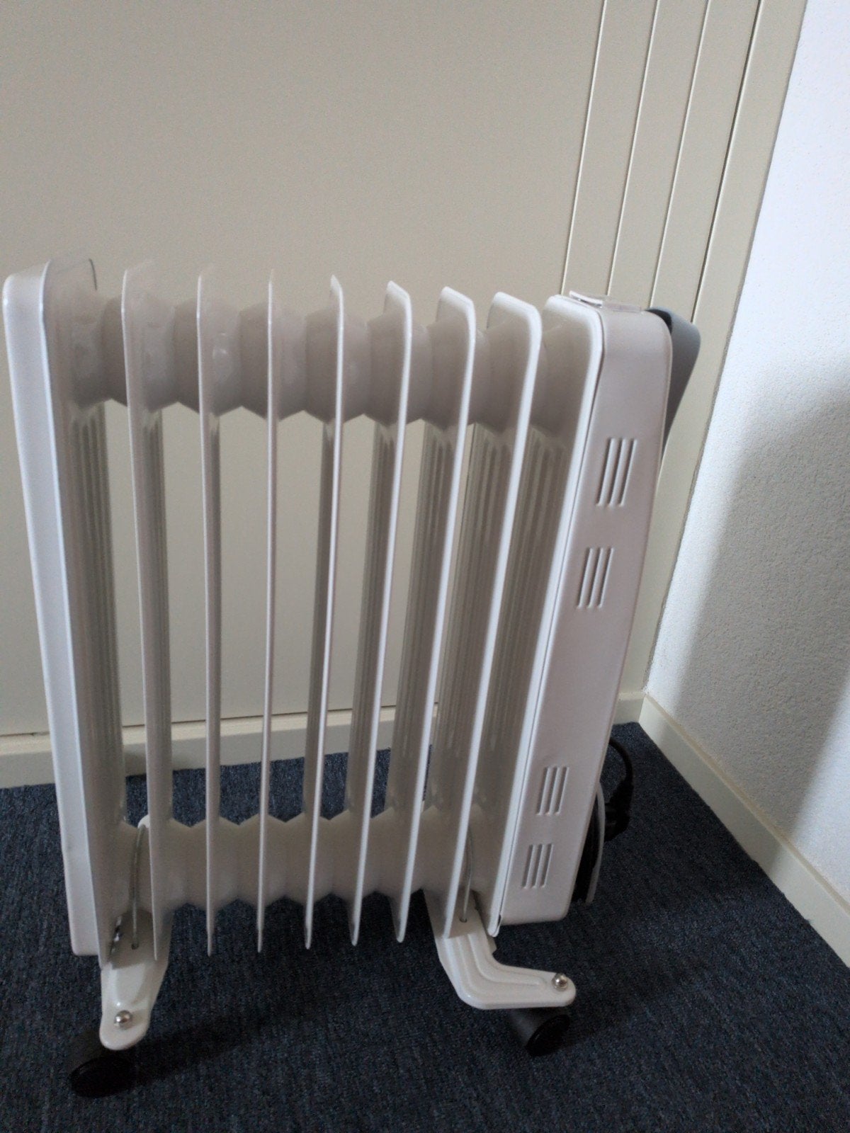 Eurom RAD 2000 Oliegevulde Radiator - 2000 Watt, 30 tot 80 cm, Gebruikt, Radiator, Minder dan 60 cm