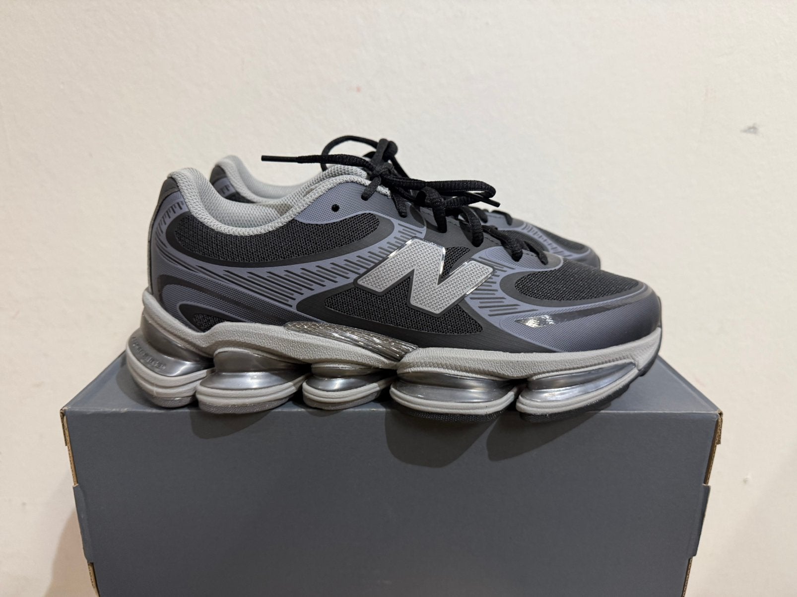 Te koop nieuwe New Balance U2000 Black Grey, Postlaan 3, Zwart, Nieuw, Ophalen of Verzenden