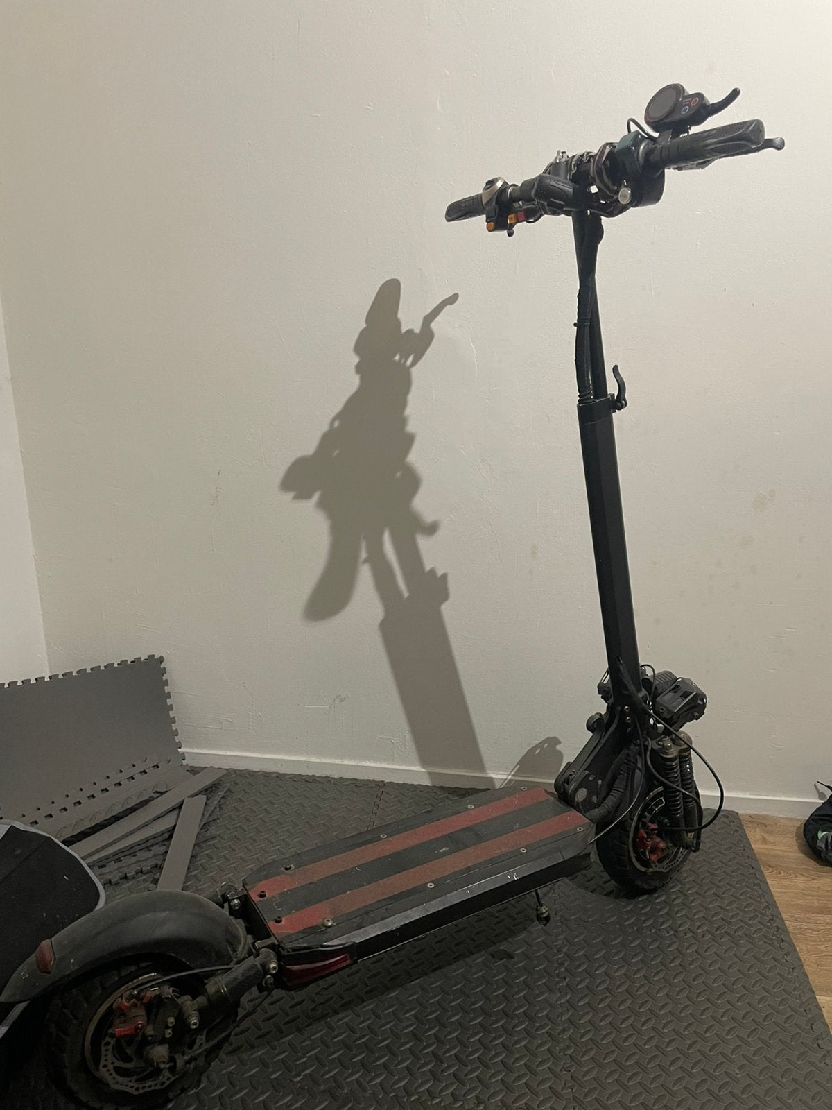 Electrise step dubbele motor 50/kmh, Fietsen en Brommers, Steps, Ophalen of Verzenden, Zo goed als nieuw, Elektrische step (E-scooter)
