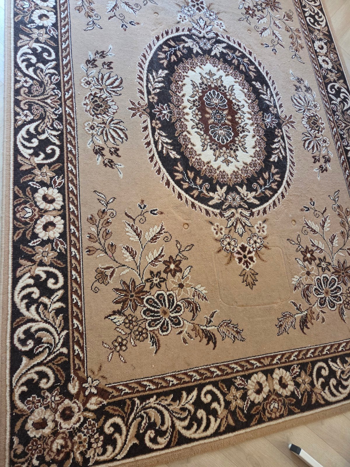 Vloerkleed 190x285 cm, gebruikt maar in goede staat, Huis en Inrichting, Ophalen, Gebruikt, Bruin, Klassiek