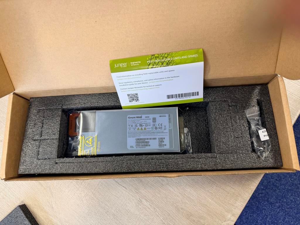 Juniper JPSU-550-AC-AFO Voeding 550W, Computers en Software, Interne voedingen, Zo goed als nieuw, Ophalen of Verzenden
