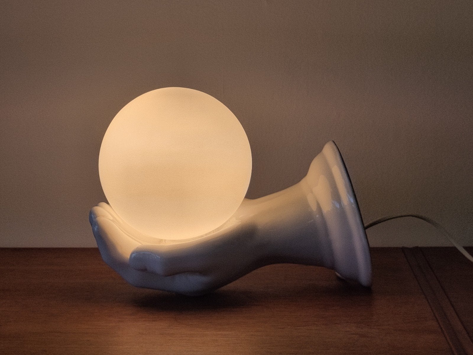 Vintage lamp keramiek wandlamp hand met glazen bol bollamp, Met schakelaar, Wit, Gebruikt, .