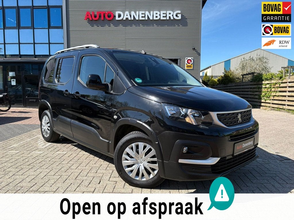 Peugeot Rifter 1.2 Puretech AUTOMAAT GARANTIE ! 131PK, Auto's, Peugeot, Stof, Zwart, 1199 cc, Zwart