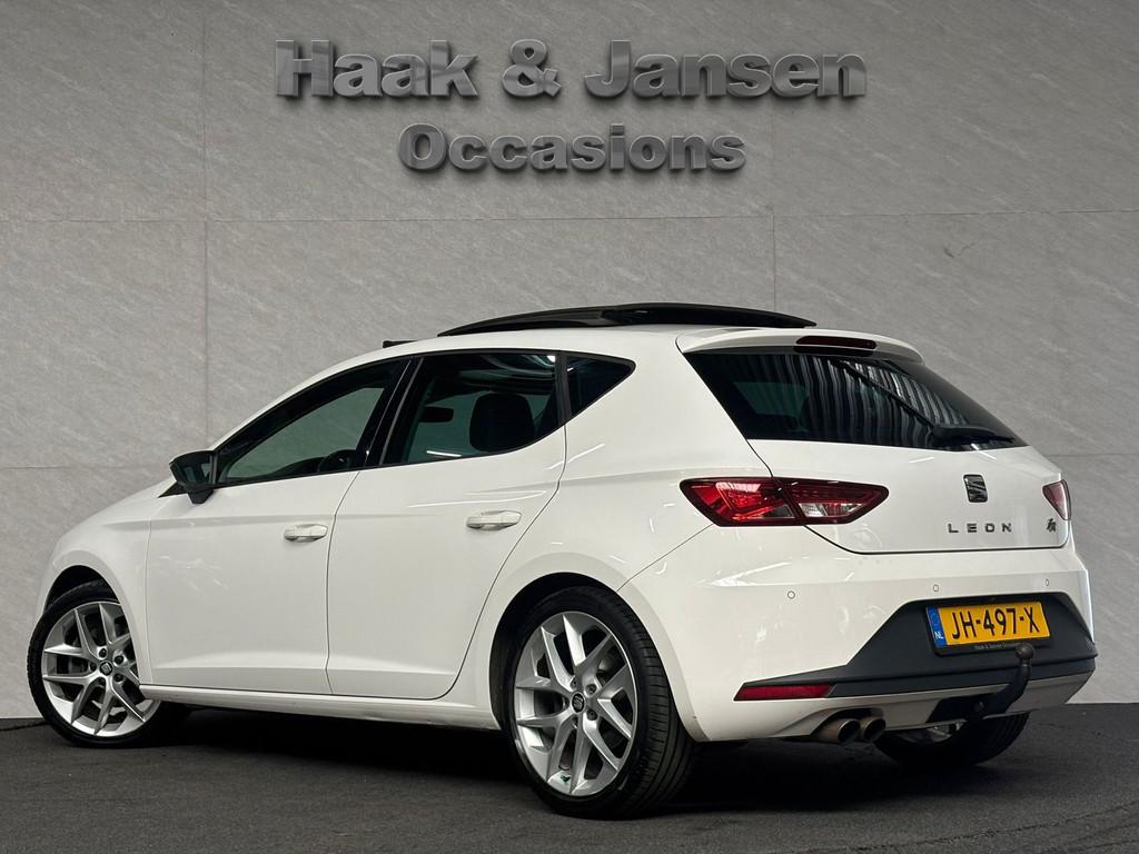 Seat Leon ST 1.8 TSI FR Connect - Pano - Cruise - Camera, 1227 kg, Gebruikt, Euro 6, 4 cilinders