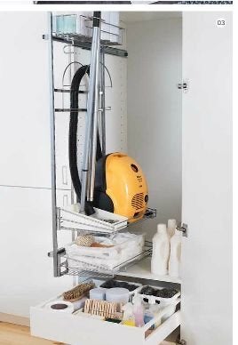 IKEA Utrusta uittrekbaar rek voor schoonmaakspullen, Ophalen, Zo goed als nieuw