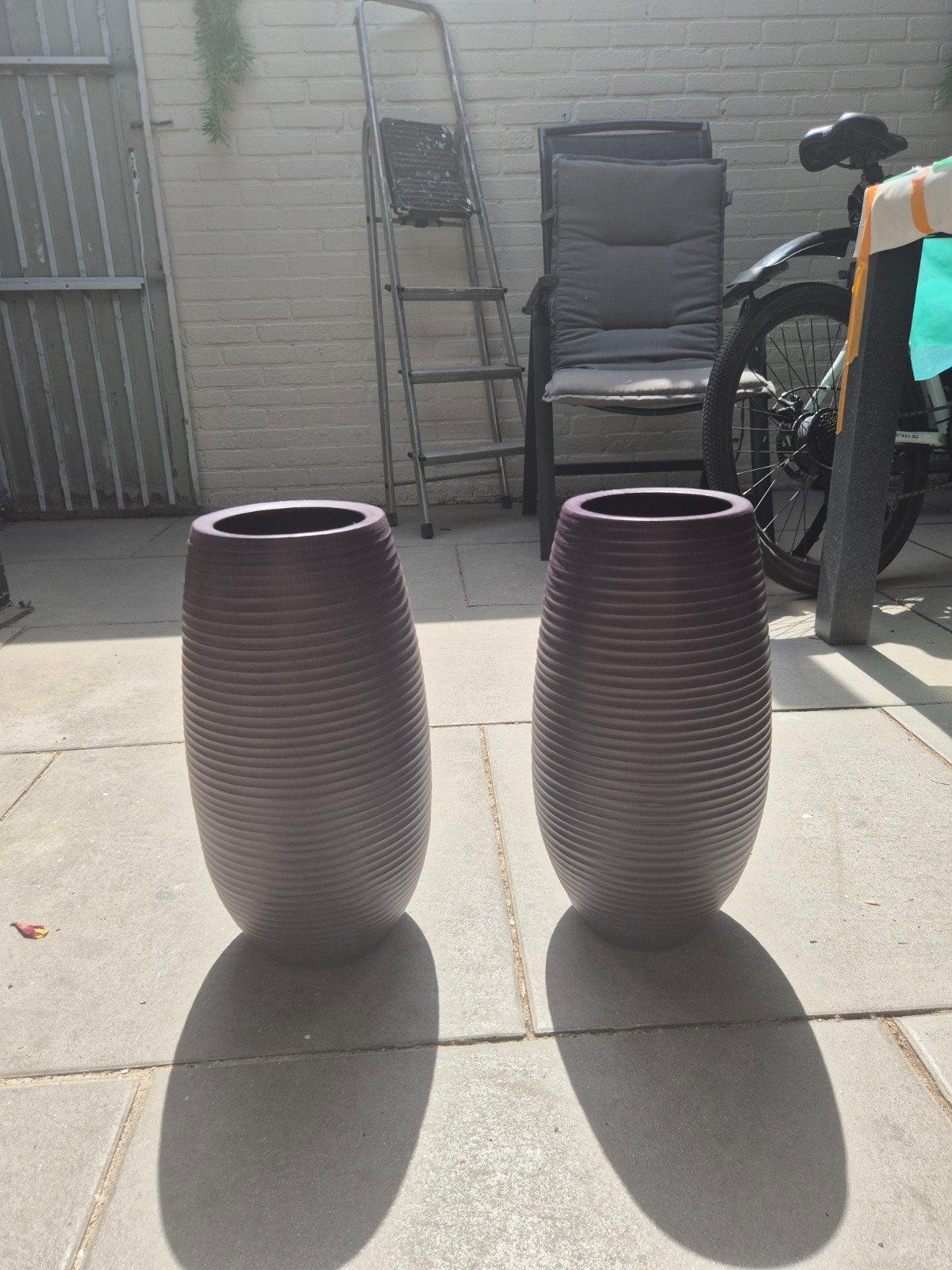 Set van 2 Grote Luxe Bloempotten / Vazen – Paars/Antraciet R, Ophalen, Zo goed als nieuw, Wicker