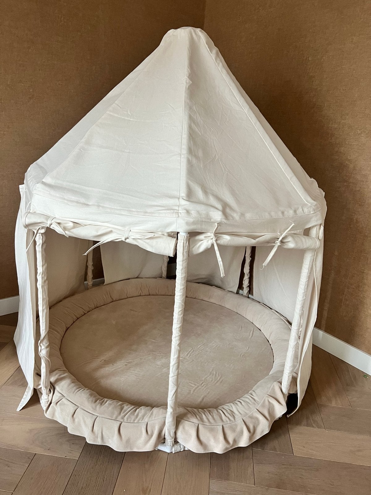 Kids Concept speeltent met speelnest kussen, Ophalen