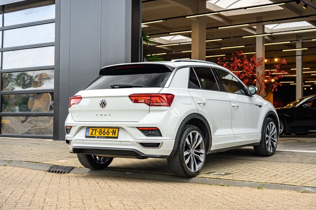 Volkswagen T-Roc 1.5 TSI Sport Business R-Line| Pano | Acc |, Stof, 4 cilinders, 150 pk, Wit