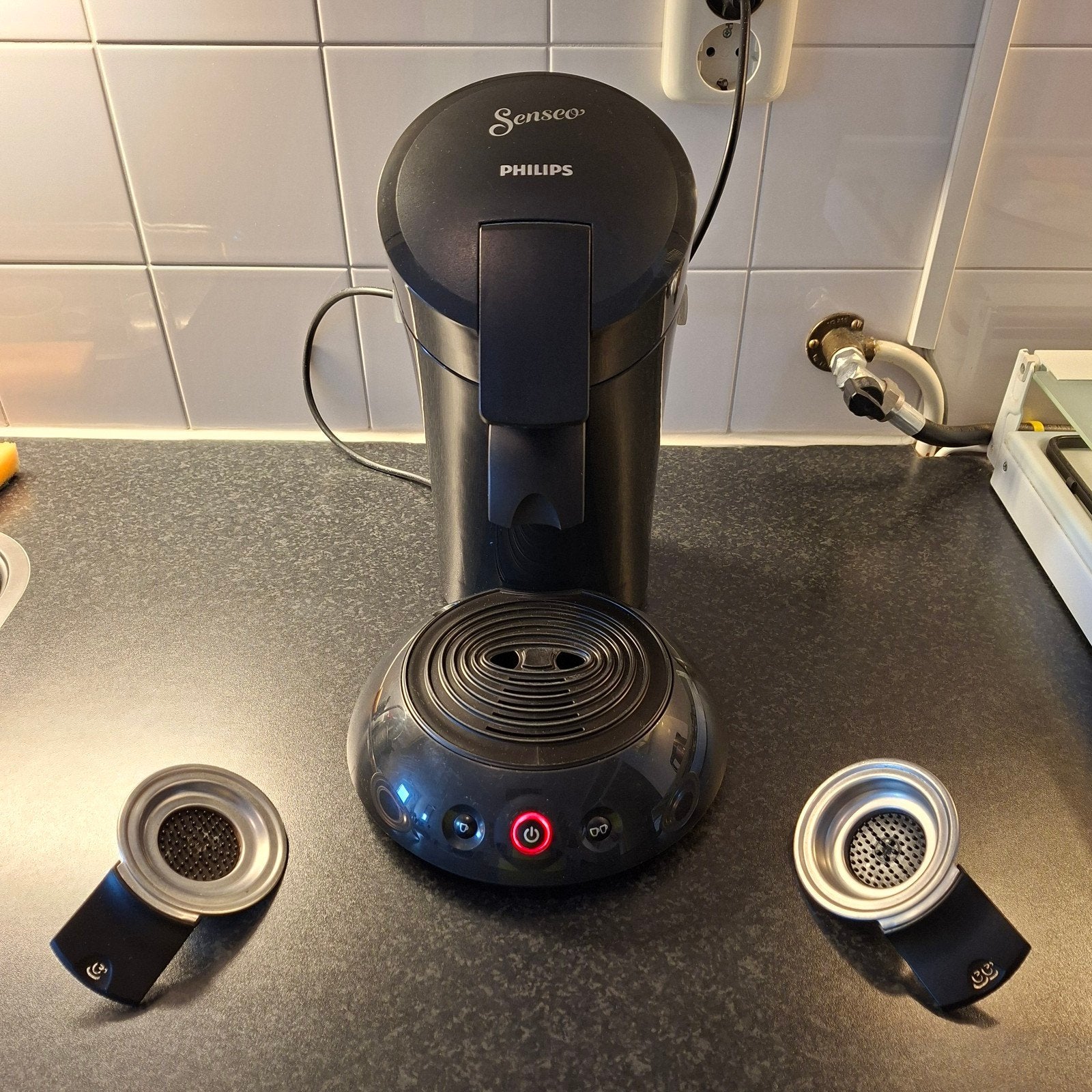 PHILIPS SENSEO KOFFIEPAD APPARAAT 100% GOED WERKEND, Koffiemachine, Ophalen of Verzenden, 2 tot 4 kopjes, Koffiepads en cups
